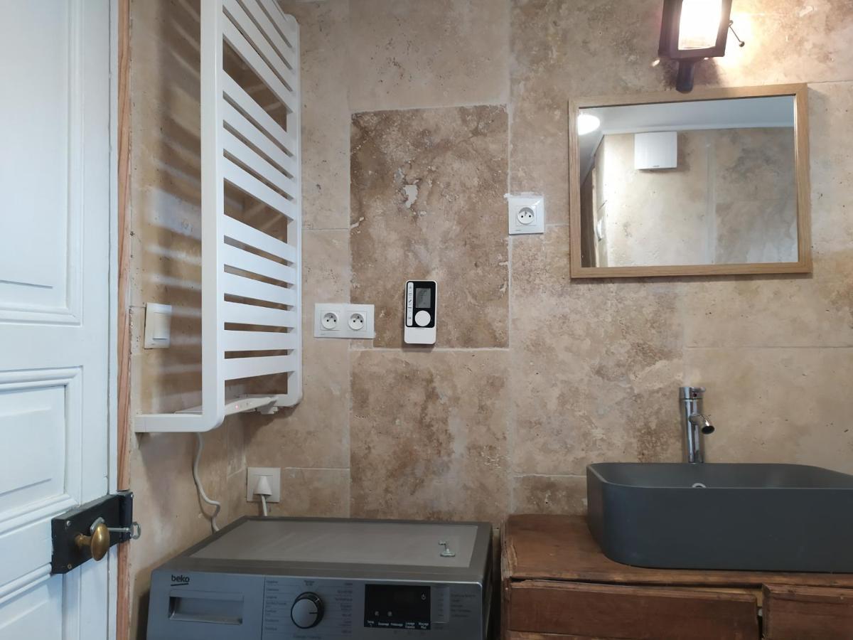 PETIT SAINT HUBERT 1 à 4 PERSONNES Acomodação com café da manhã Velles  Exterior foto